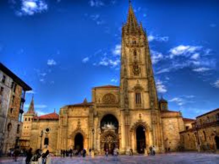 Oviedo Trip Packages